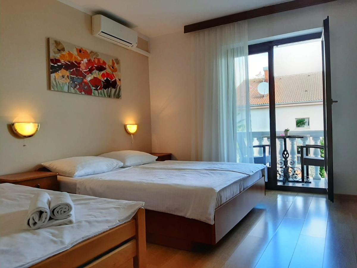 Guest House Katarina มาลินสกา ภายนอก รูปภาพ